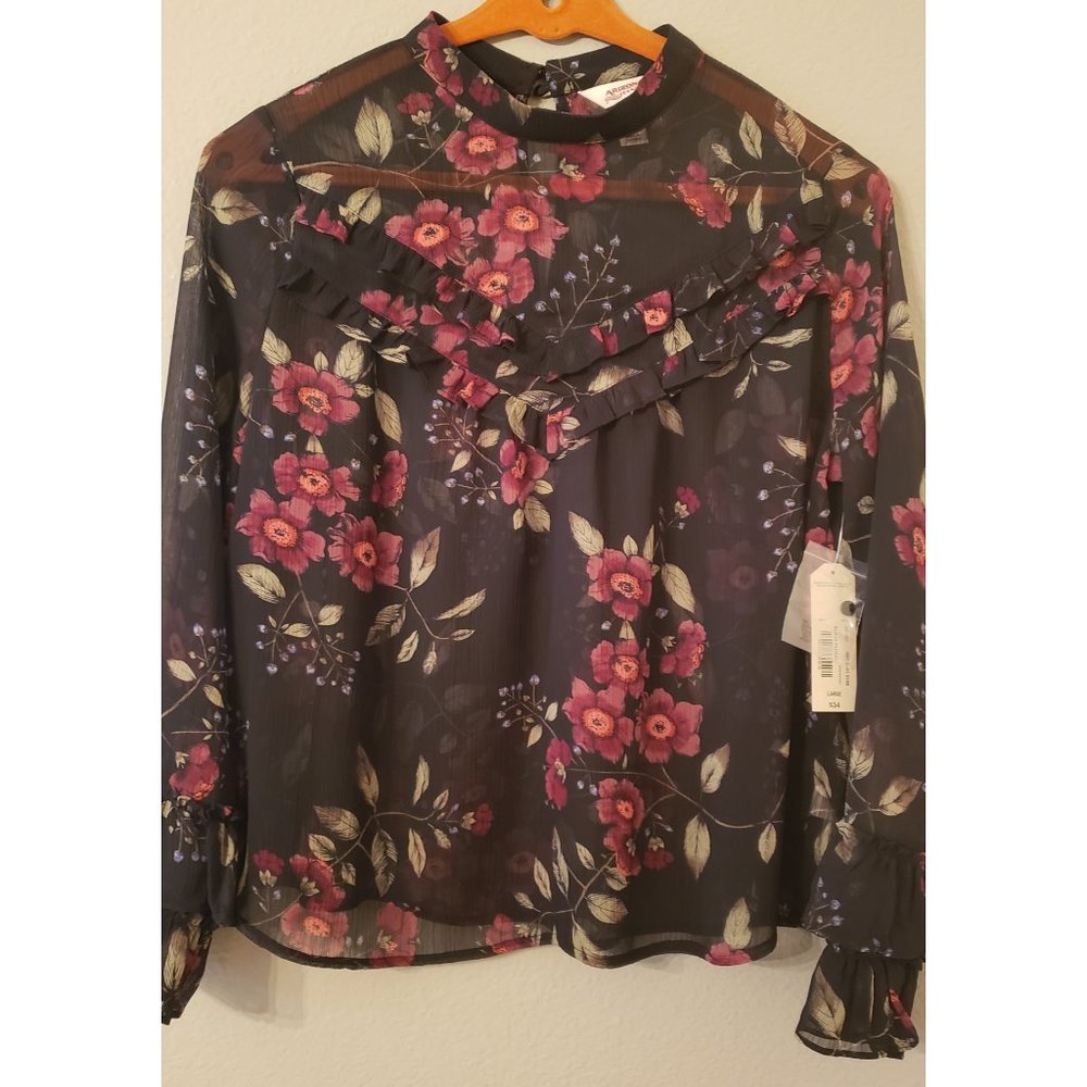 Arizona Jean's blouse NWT black floral blouse